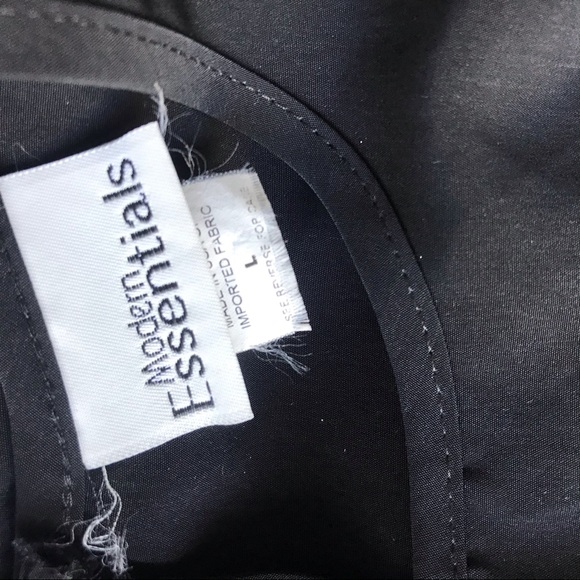 Moder Essentials Top. - Picture 8 of 8